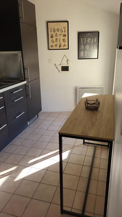 Uzes, Au Coeur Du Centre Medieval La Boussole D'Uzes, Appartement De Caractere Du XVII -Eme Siecle מראה חיצוני תמונה